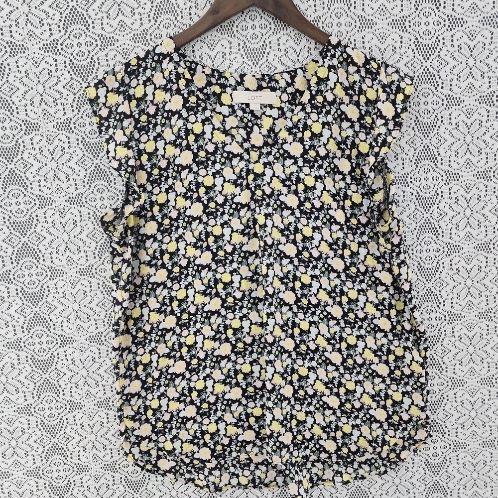 Loft v neck ruffle sleeve floral chiffon tank top L